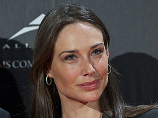 Claire Forlani