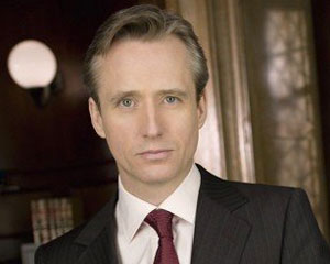 Linus Roache