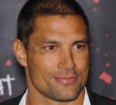 Manu Bennett