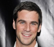 Eddie Cahill