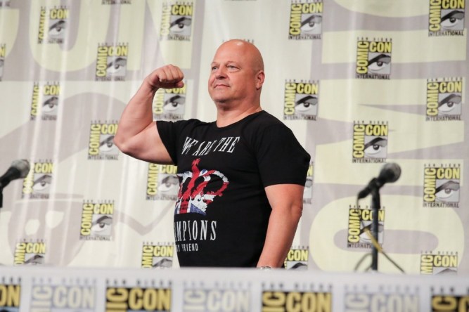 Michael Chiklis
